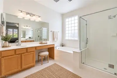 3509 Natural View Street, Las Vegas, NV 89129 Primary Bathroom