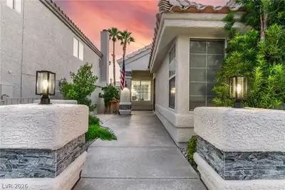 2104 Preakness Pass, Las Vegas, NV 89117 