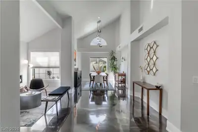 2104 Preakness Pass, Las Vegas, NV 89117 