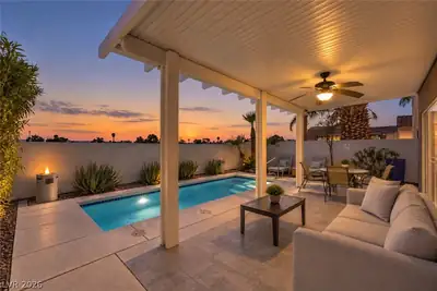 1900 Bookbinder Drive, Las Vegas, NV 89108 Patio