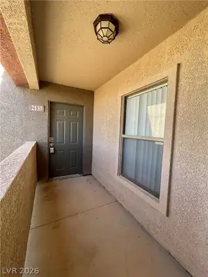 8000 Badura Avenue 2133, Las Vegas, NV 89113 Entry