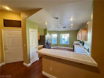 1594 Raining Hills Street, Henderson, NV 89052 Kitchen
