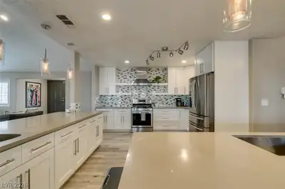 1909 Blackpool Circle, Las Vegas, NV 89128 Kitchen