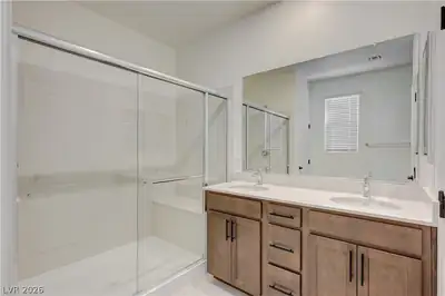 188 Silver Run Lane, Las Vegas, NV 89138 Primary Bathroom