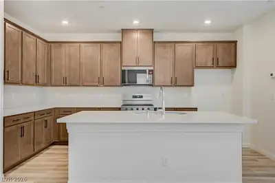 188 Silver Run Lane, Las Vegas, NV 89138 Kitchen