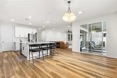 190 Baru Belin Avenue, Las Vegas, NV 89183 Kitchen