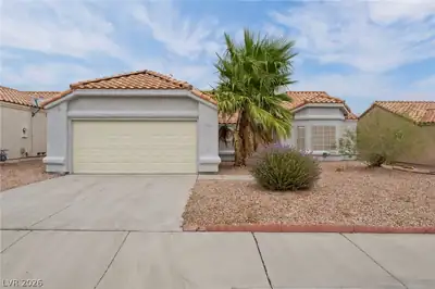 2726 Woodbine Avenue, Henderson, NV 89074 Front of Structure