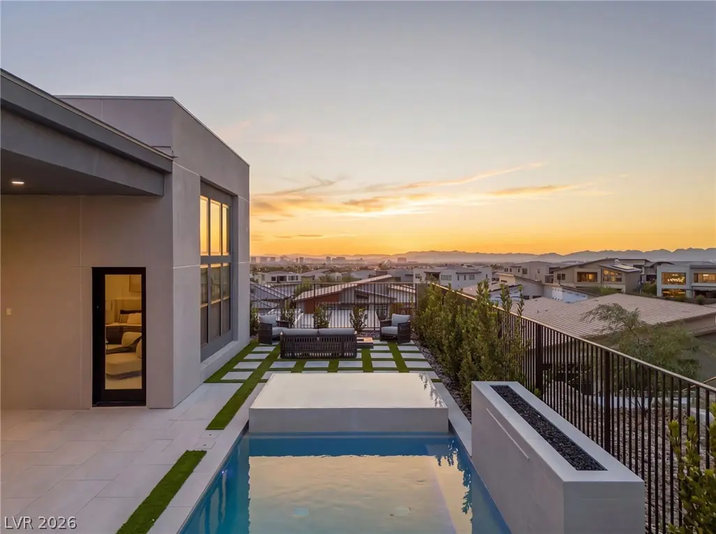 10907 Rossa Peak Avenue, Las Vegas, NV 89135