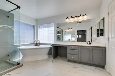 2000 Cedarcrest Court, Las Vegas, NV 89134 Primary Bathroom