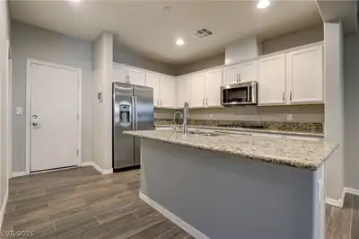93 Alamere Falls Drive, Las Vegas, NV 89138 Kitchen