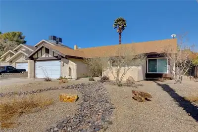 6616 Treadway Lane, Las Vegas, NV 89103 Front of Structure