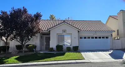 2905 Portada Avenue, Henderson, NV 89074 Front of Structure