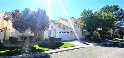 2905 Portada Avenue, Henderson, NV 89074 Front of Structure
