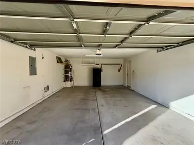9320 Fort Bayard Avenue, Las Vegas, NV 89178 Garage