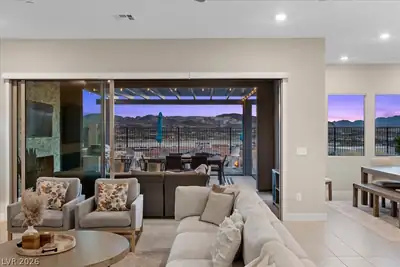 387 Faro Di Portofino Court, Henderson, NV 89011 Living Room