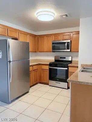 7701 West Robindale Road 210, Las Vegas, NV 89113 Kitchen