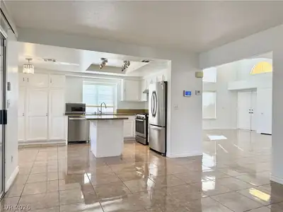 9232 Sun Rose Avenue, Las Vegas, NV 89134 Kitchen