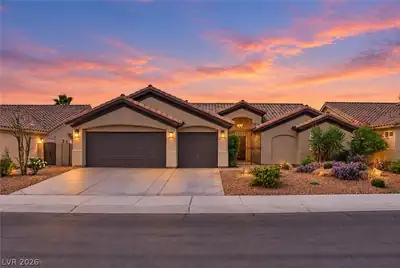 8305 Green Clover Avenue Las Vegas, NV 89149