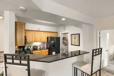 5855 Valley Drive 2121, North Las Vegas, NV 89031 Kitchen
