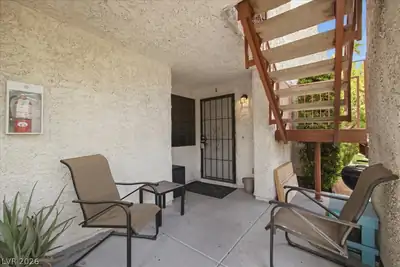 5099 Eldora Avenue 1, Las Vegas, NV 89146 Entry