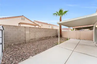 325 Searchlight Drive, Las Vegas, NV 89110 Yard