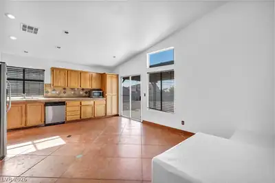 4906 Via Luis Court, North Las Vegas, NV 89031 Kitchen