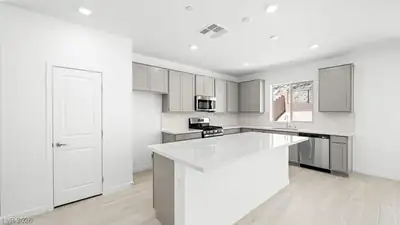 46 Via Montoro, Henderson, NV 89011 