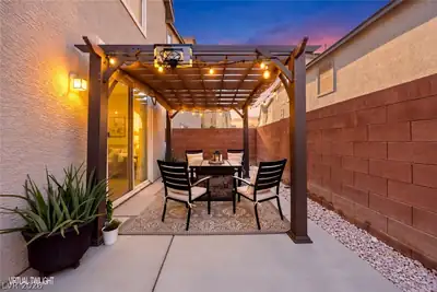 16 Yellow Peak Avenue, North Las Vegas, NV 89031 Patio