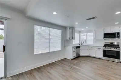 1415 Bent Arrow Drive, North Las Vegas, NV 89031 Kitchen
