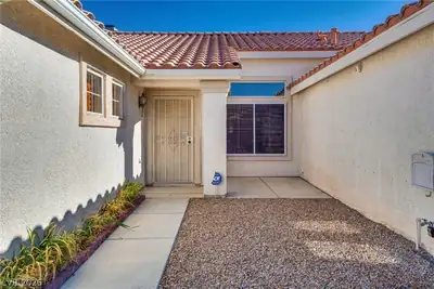 1705 Night Shadow Avenue, North Las Vegas, NV 89031 Entry