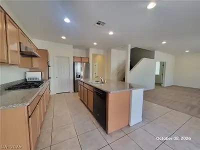 8142 Pinecrest Falls Street, Las Vegas, NV 89113 Kitchen