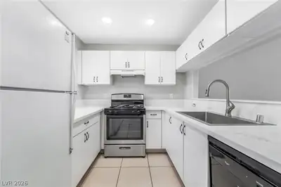 5000 Red Rock Street 249, Las Vegas, NV 89118 Kitchen