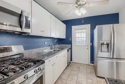 11 Washington Way, Henderson, NV 89015 Kitchen
