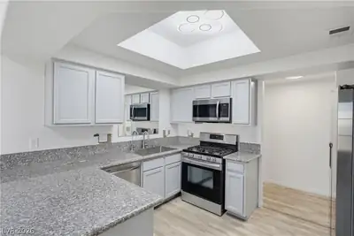 8432 Running Deer Avenue 103, Las Vegas, NV 89145 Kitchen