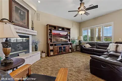560 Rolling Hills Drive, Mesquite, NV 89027 Living Room