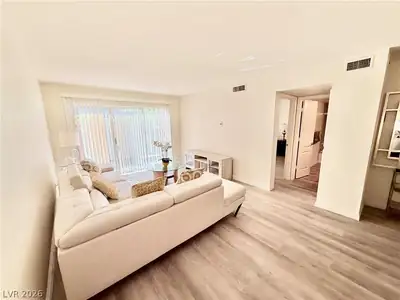 650 Oakmont Avenue 2109, Las Vegas, NV 89109 Living Room