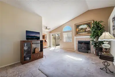 6361 Canyon Dawn Avenue, Las Vegas, NV 89108 Living Room