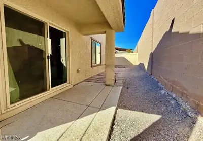 610 Abrazar Avenue, North Las Vegas, NV 89081 Patio