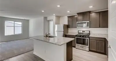610 Abrazar Avenue, North Las Vegas, NV 89081 Kitchen