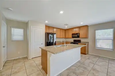 9228 Harbin Avenue, Las Vegas, NV 89148 Kitchen