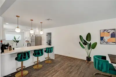 1305 South 16th Street, Las Vegas, NV 89104 Dining Area