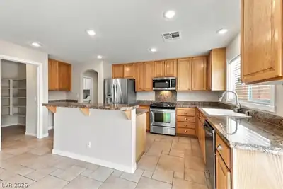 8212 EBONY PEAK Street, Las Vegas, NV 89143 Kitchen