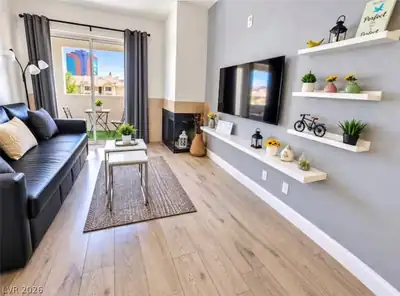 4200 South Valley View Boulevard 3053, Las Vegas, NV 89103 Living Room