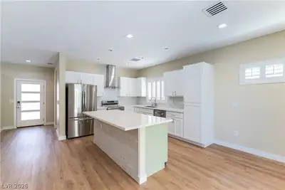 2831 Goldcreek Street, Henderson, NV 89052 Kitchen