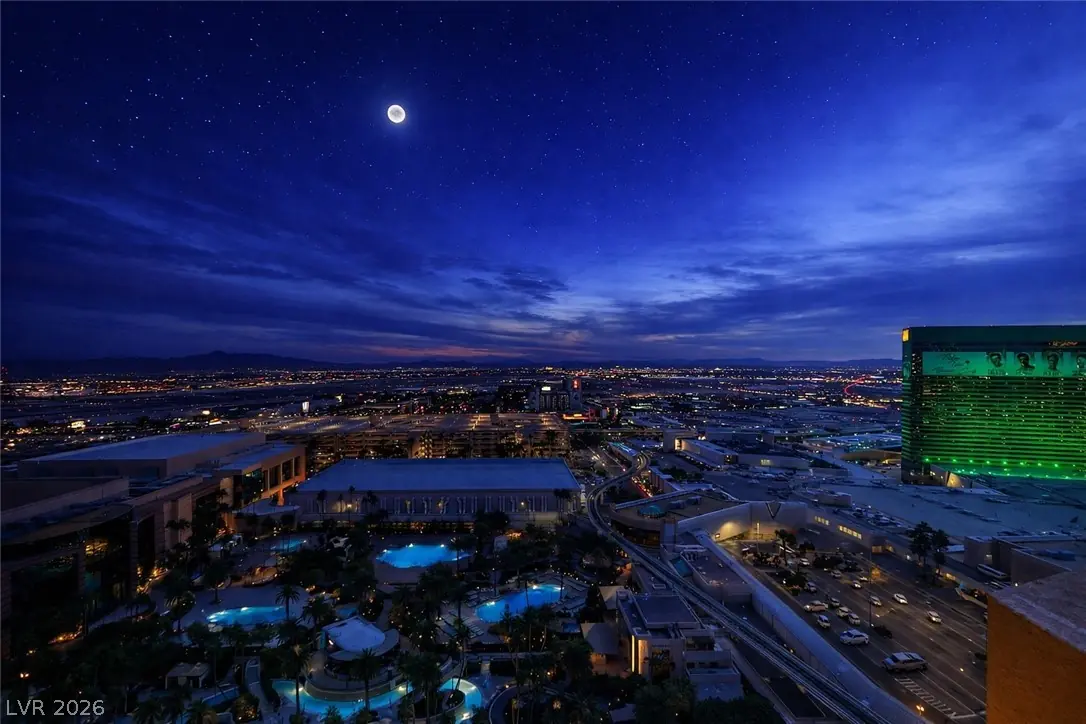 135 East HARMON Avenue 2402, Las Vegas, NV 89109