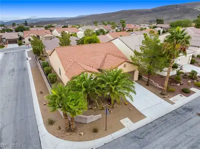 2372 Kalkaska Drive, Henderson, NV 89044 Front of Structure