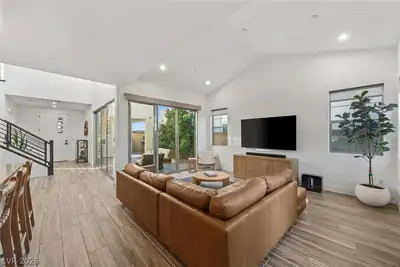 2702 Marchetti Place, Henderson, NV 89044 Living Room