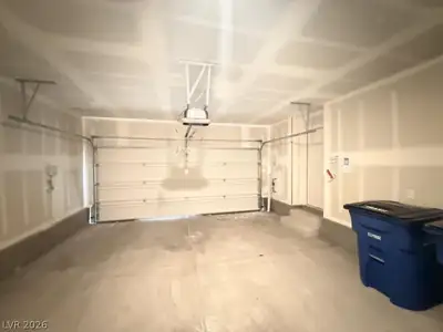 6960 Diamond Blue Street, North Las Vegas, NV 89086 Garage