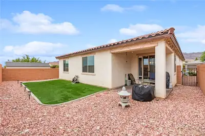 7148 Flora Lam Street, Las Vegas, NV 89166 