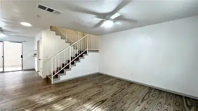 6750 Del Rey Avenue 123, Las Vegas, NV 89146 Living Room